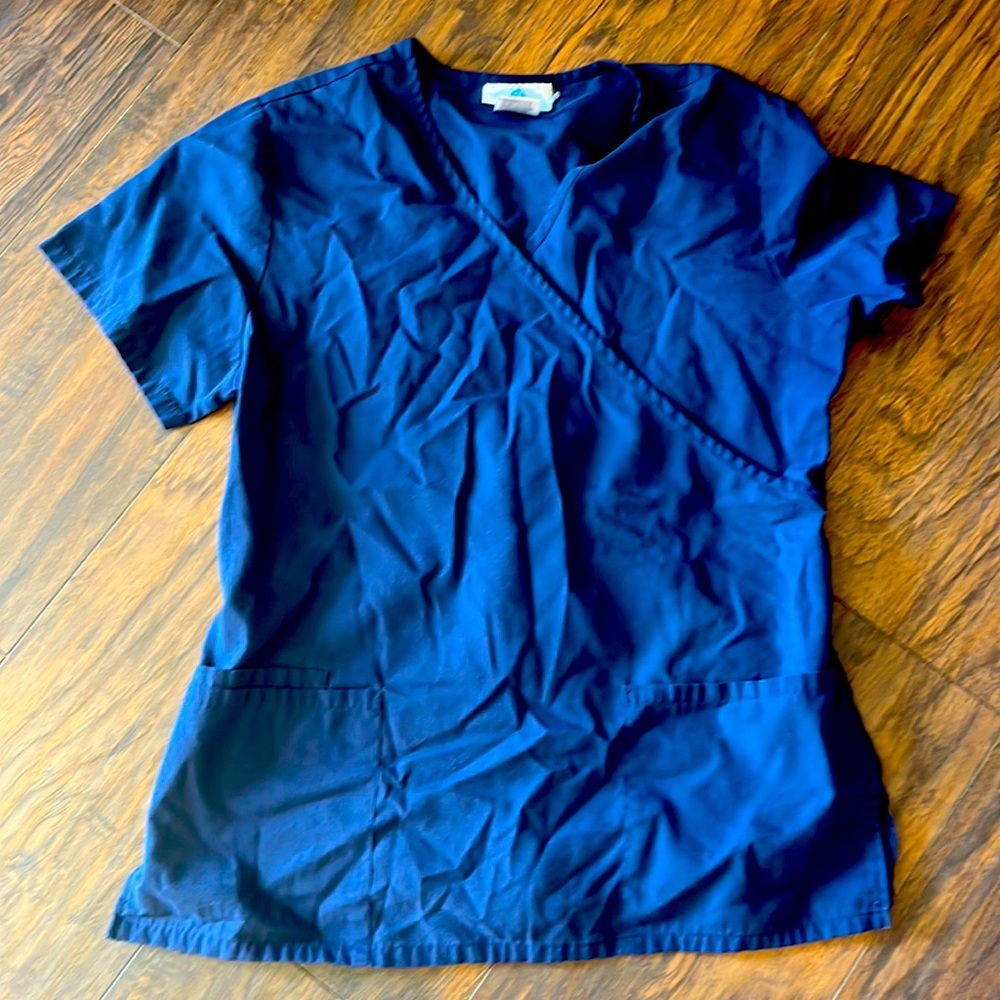 Small scrub top